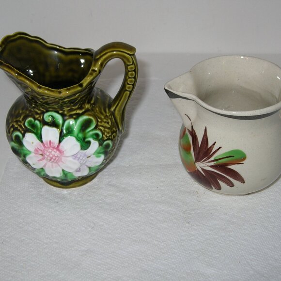 2 ~ Vintage Milk Creamer PITCHERS 5" & 4" Tall Flower Designs NEW Beautiful!! B - Picture 4 of 5